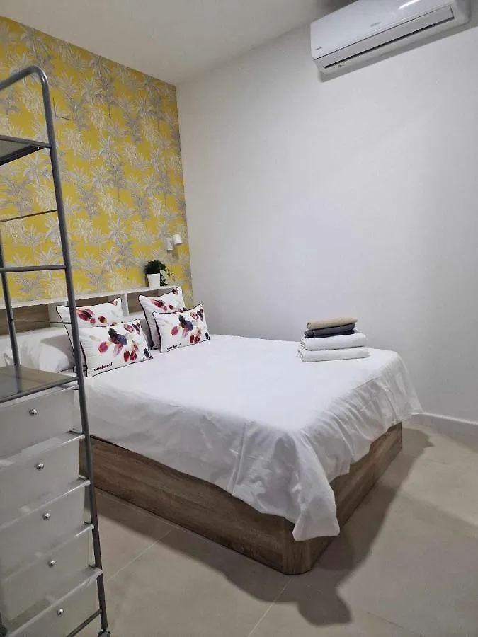 Moderno Apartamento 2 Junto A Calle Marmoles 0*, Malaga