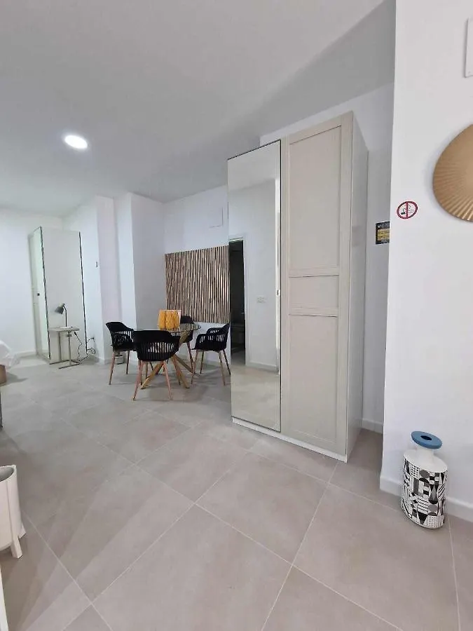 Moderno Apartamento 2 Junto A Calle Marmoles Apartment Malaga