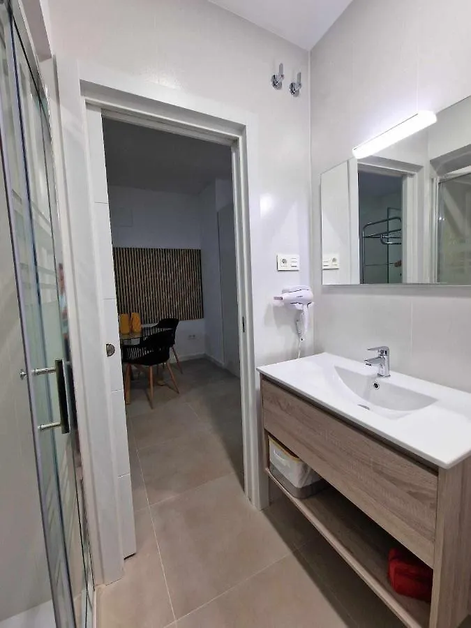 Moderno Apartamento 2 Junto A Calle Marmoles 0*, Malaga Spain